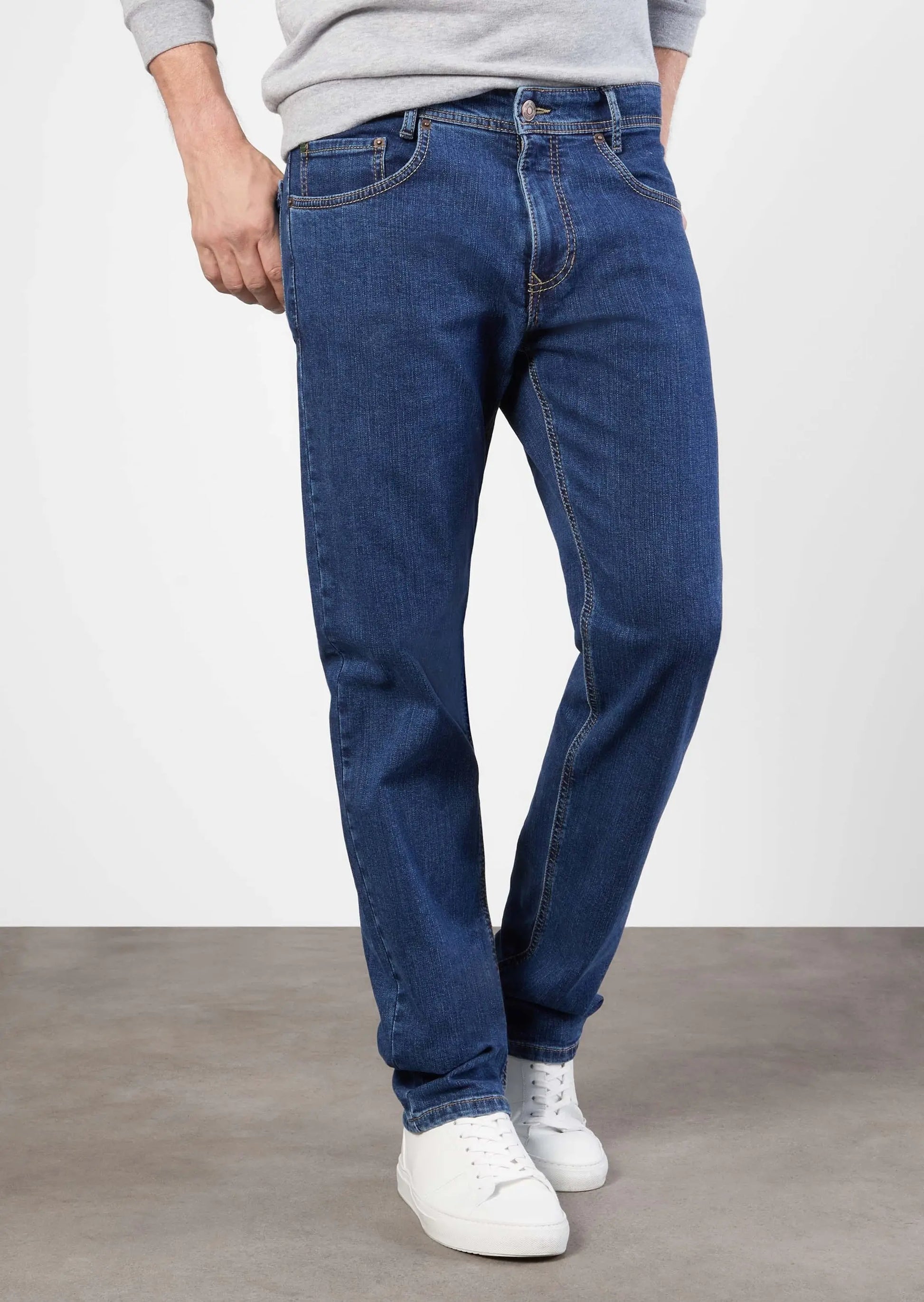 spurv Mursten Diktere Mac Jeans Arne Slim Fit Jeans - Light Wash Denim Blue – Woven Durham